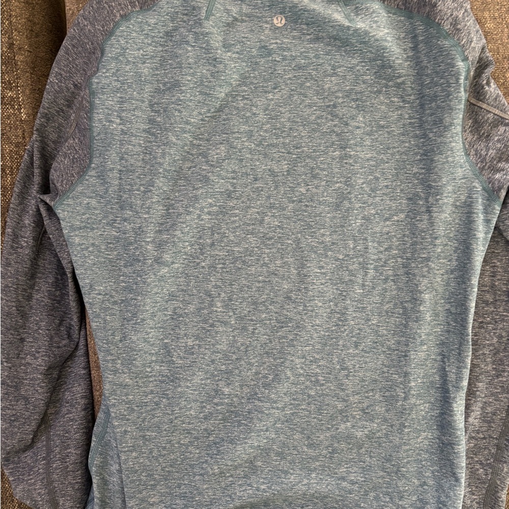 lululemon athletica Teal and Gray Long Sleeve Shirt